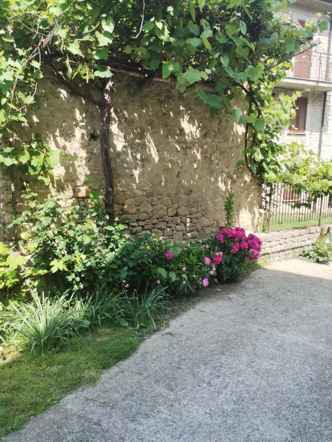 Villa La Pomella Ponte Nizza Esterno foto