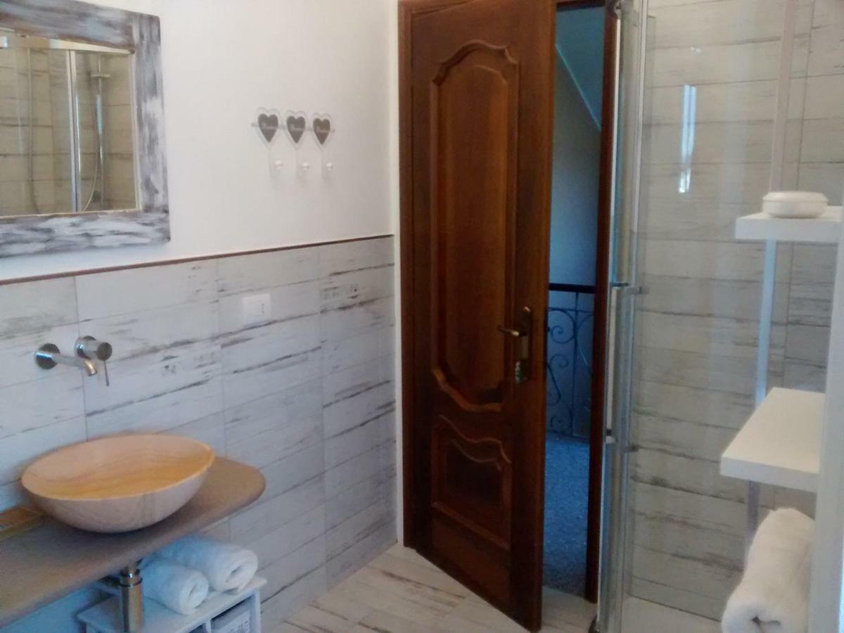Villa La Pomella Ponte Nizza Esterno foto