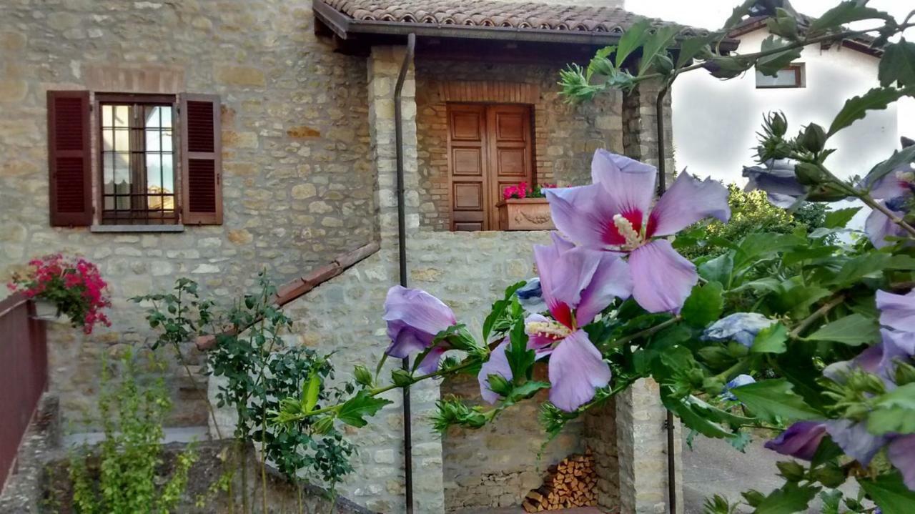 Villa La Pomella Ponte Nizza Esterno foto